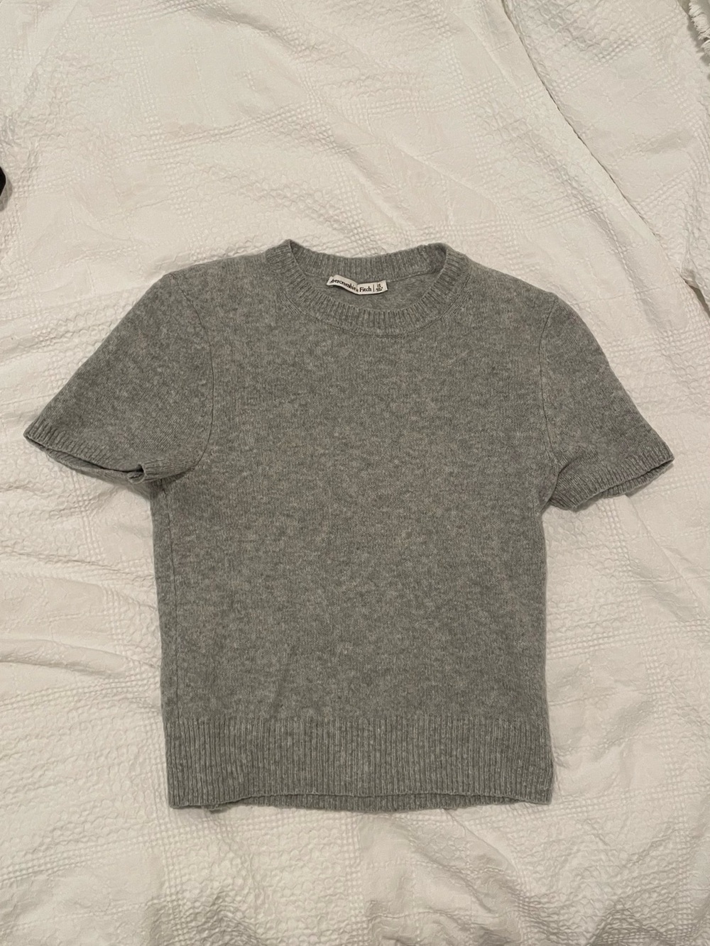 Abercrombie & Fitch Gray Short-Sleeve Knit Sweater